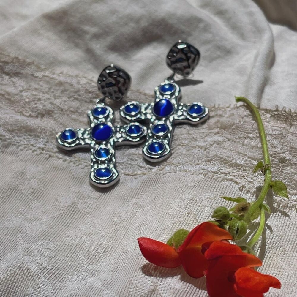 introducing the allegra earrings <33 designed by me :) made with stainless steel - Picture 4 of 7
